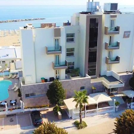 Hotel Caesar Paladium Rimini Exterior foto