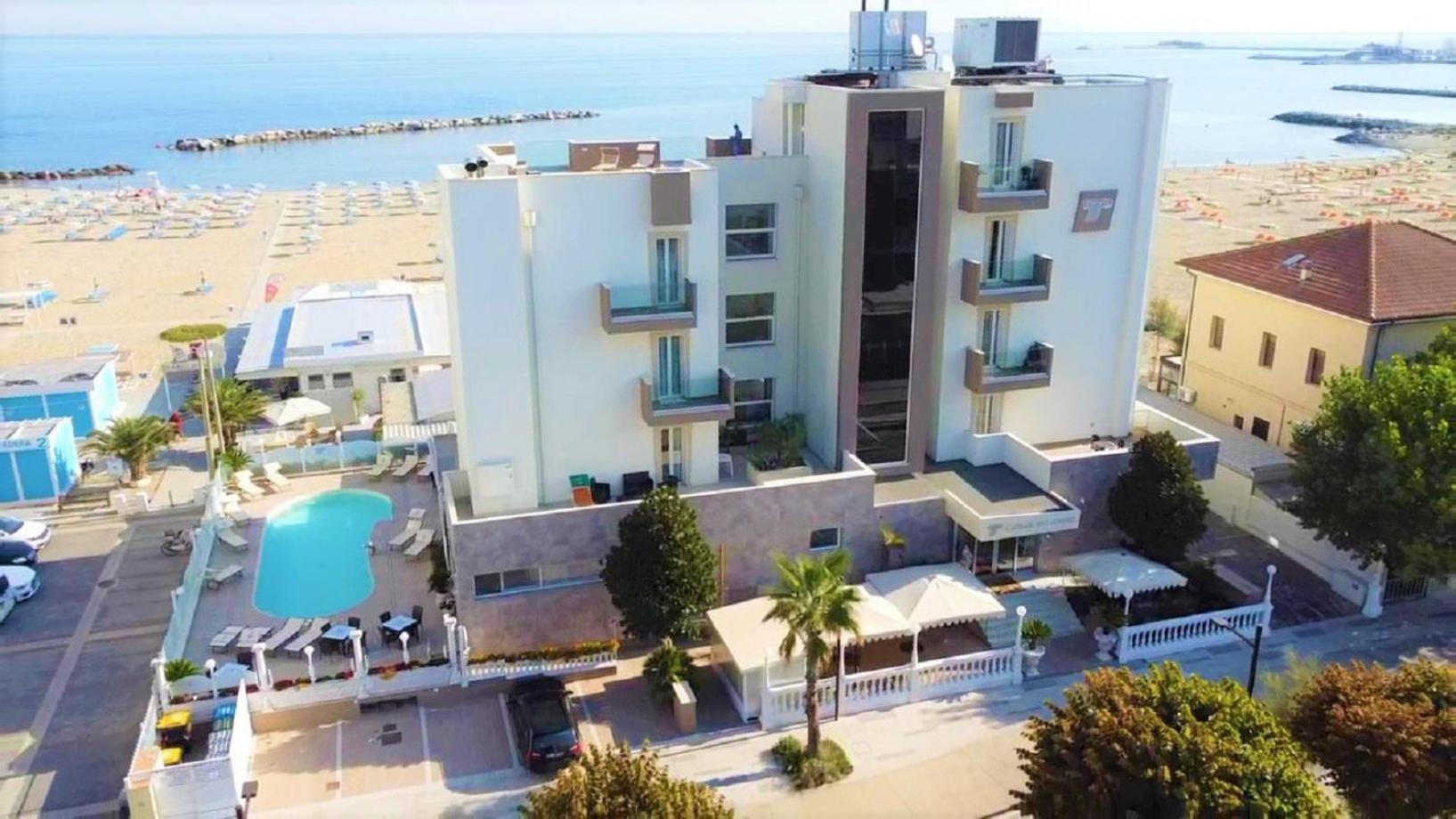 Hotel Caesar Paladium Rimini Exterior foto